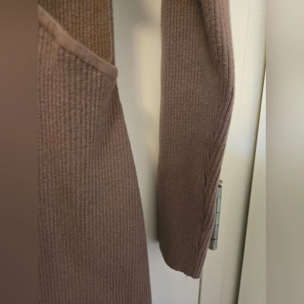 EUC‎ Abercrombie & Fitch Knit Ribbed Cutout Sweater Dress - Picture 8 of 13